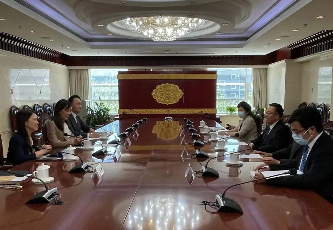 2025新澳门与香港门正版免费;构建解析、解释与落实